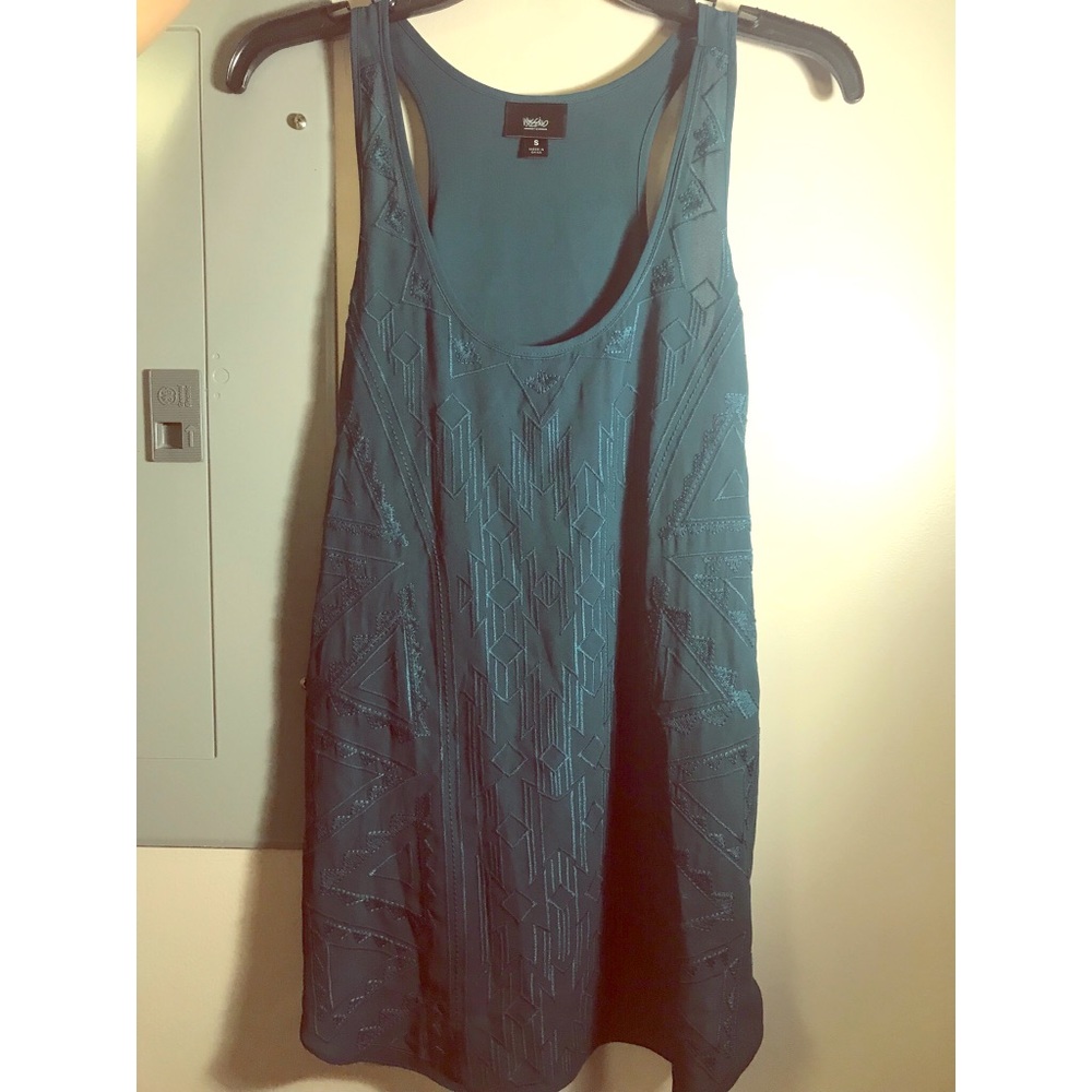 Detailed green flowy tank